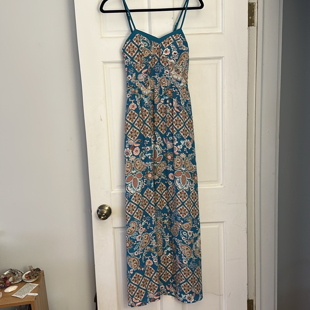 Patterned Maxi Dress - Picture 2 of 6